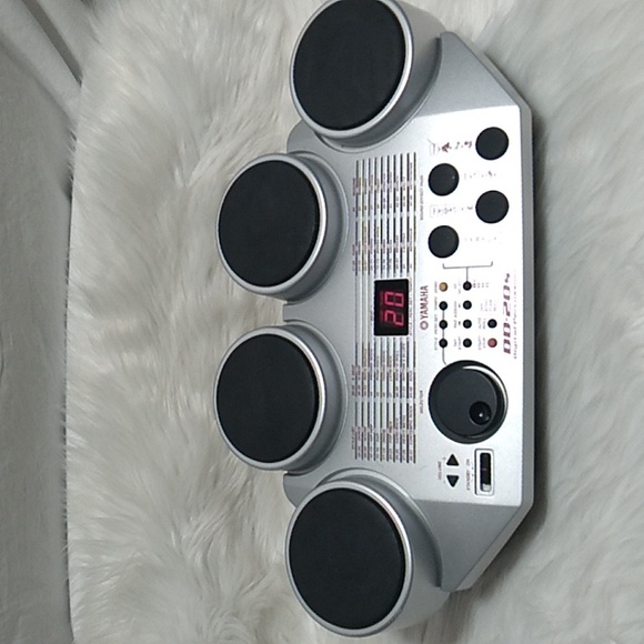 SALE! Portable Yahama Digital Percussion DD-20's Electronic Drum & Sound Set - Picture 1 of 17
